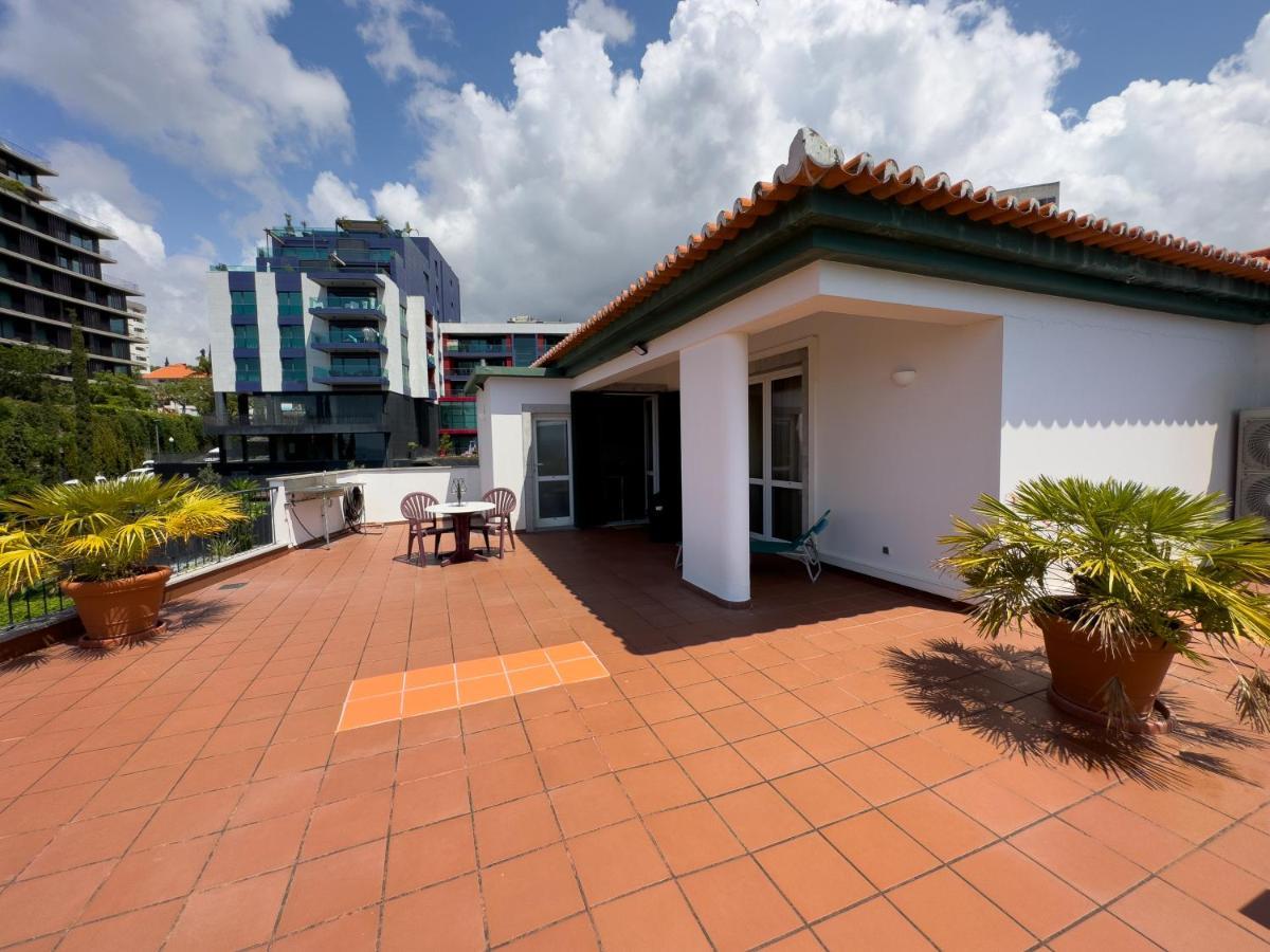 Casino Villa With Sea View 푼샬 외부 사진