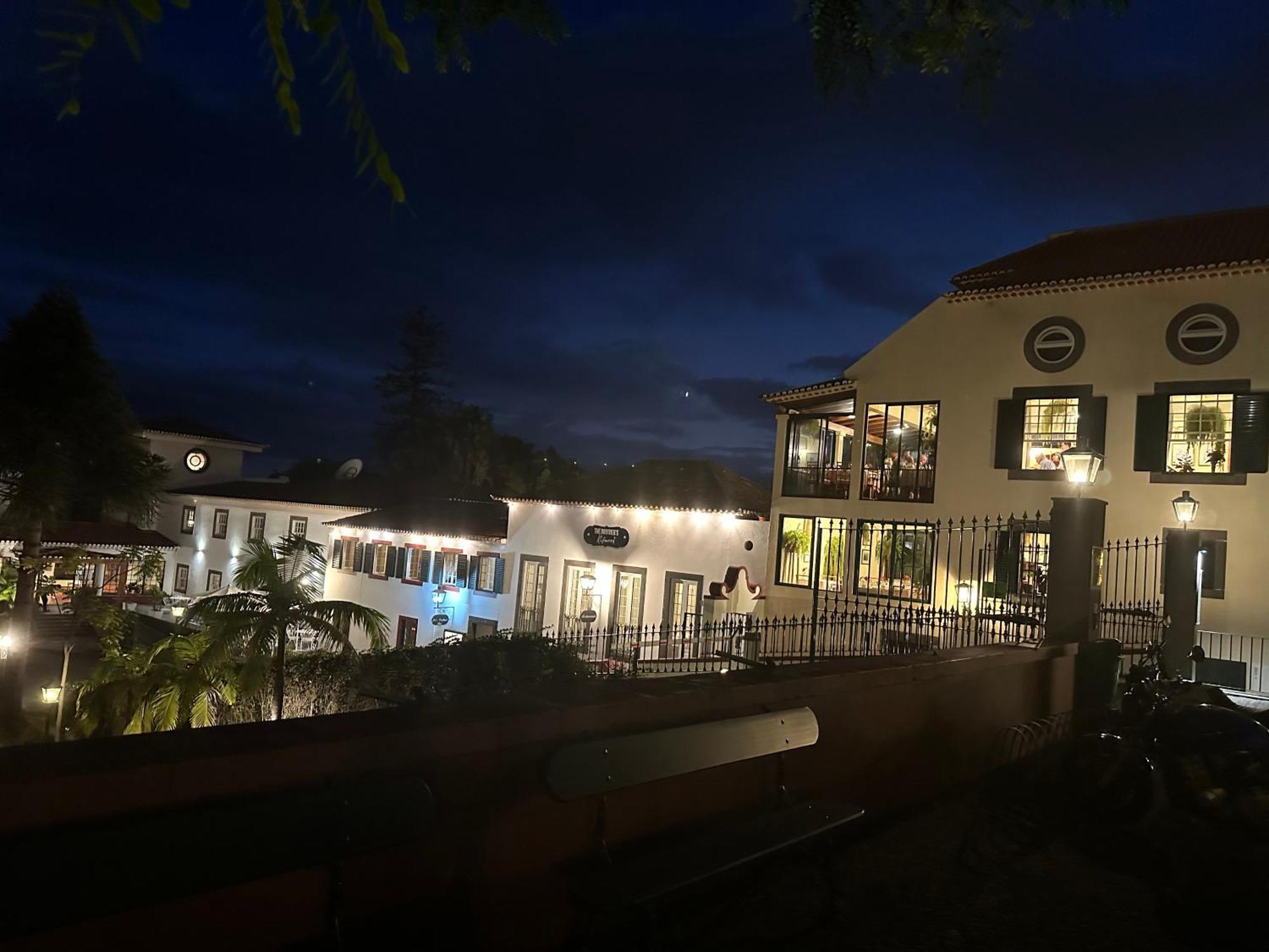 Casino Villa With Sea View 푼샬 외부 사진
